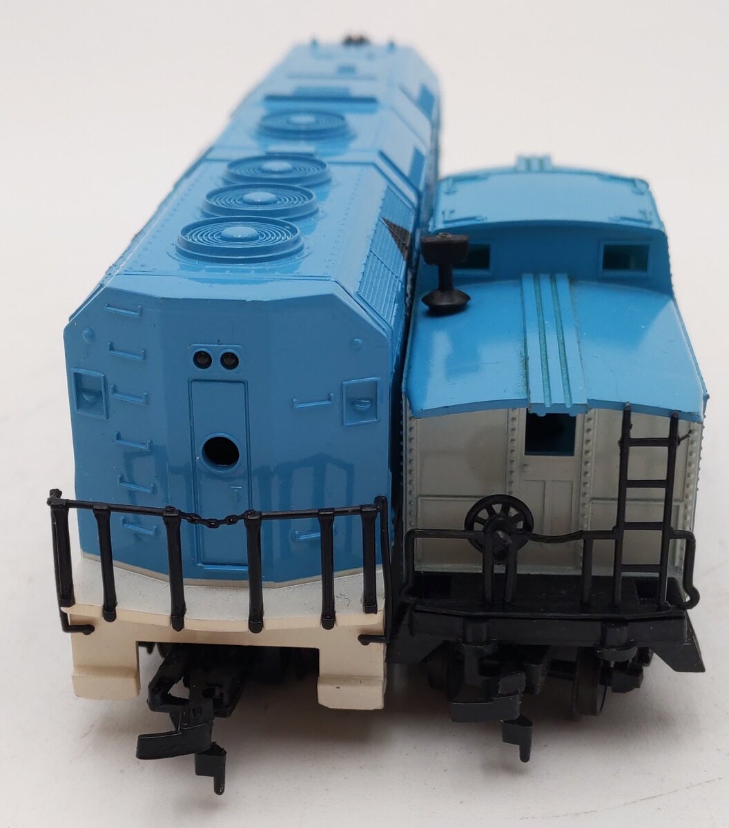 Life Like HO Scale The Rock Deluxe Diesel & Caboose #3105, #17043 (Set of 2) EX/Box
