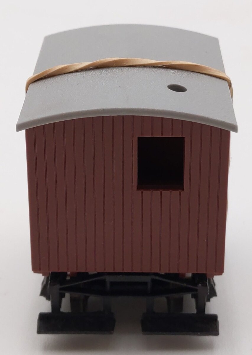 Micro-Trains 104 HO Scale Industrial Caboose EX/Box