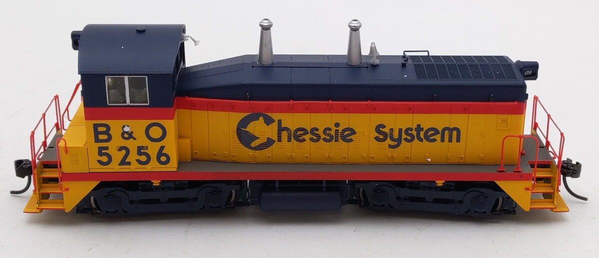 Proto 2000 8815 HO B&O Chessie SW9/1200 Diesel Locomotive #5256 EX/Box