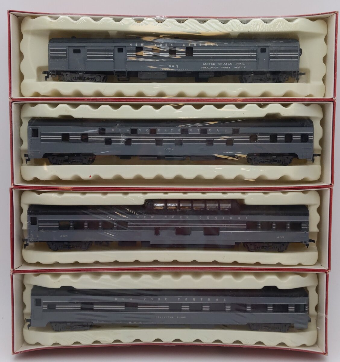 Rivarossi HO New York Central Passenger Cars 2712, 2687, 2711, 2708 (Set of 4) NIB