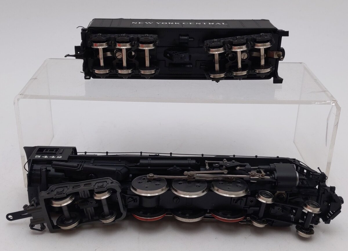 Rivarossi 1582 HO New York Central 4-6-4 Hudson Steam Locomotive #5442 EX/Box