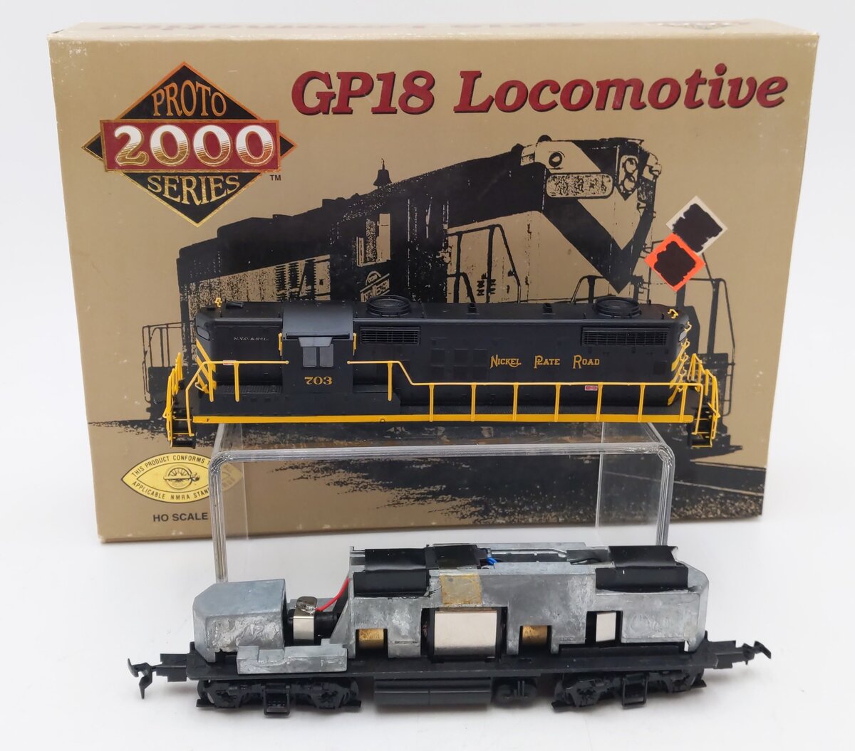 Proto 2000 8842 HO Scale Nickel Plate Road EMD GP18 Diesel Locomotive #703 EX/Box