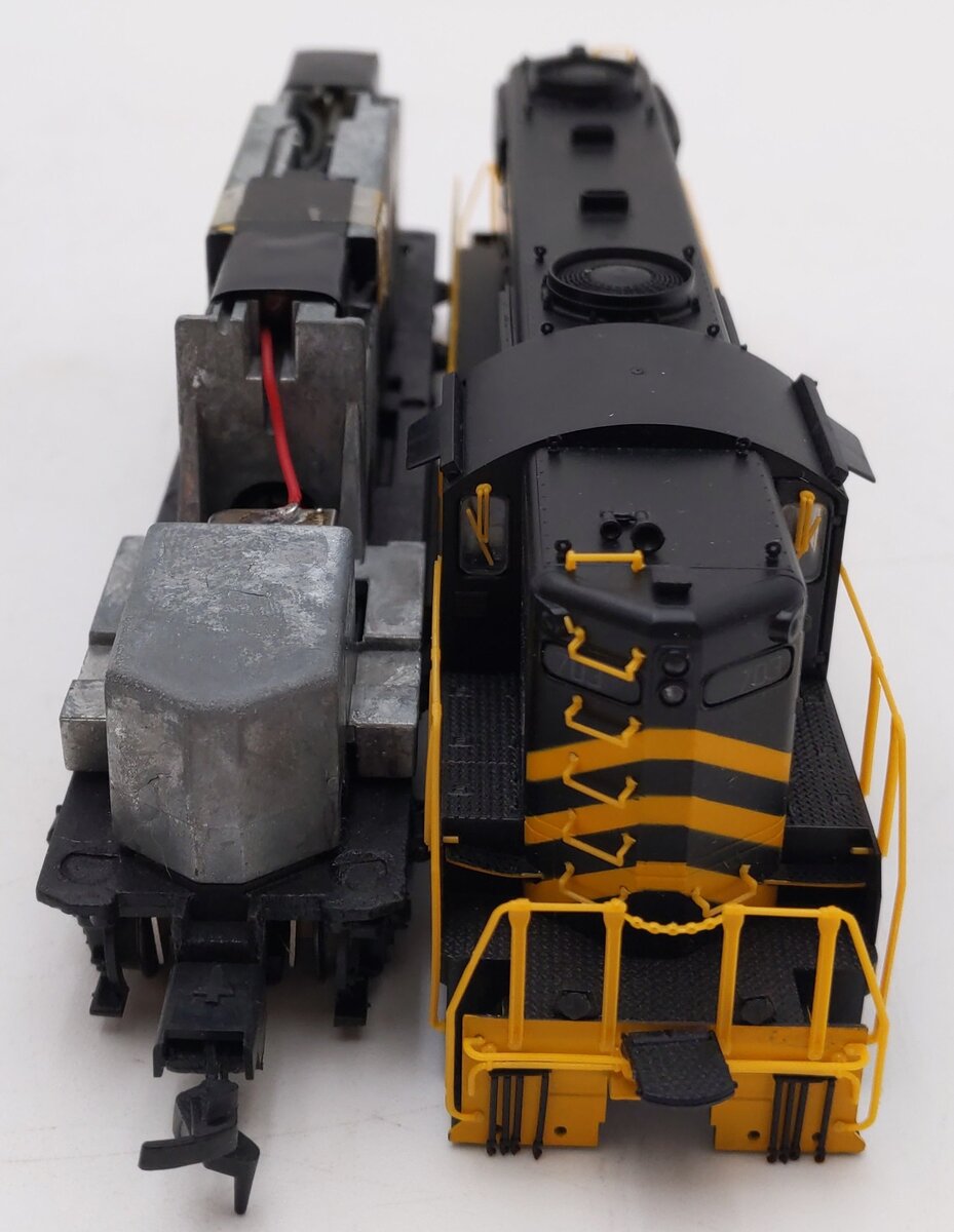 Proto 2000 8842 HO Scale Nickel Plate Road EMD GP18 Diesel Locomotive #703 EX/Box