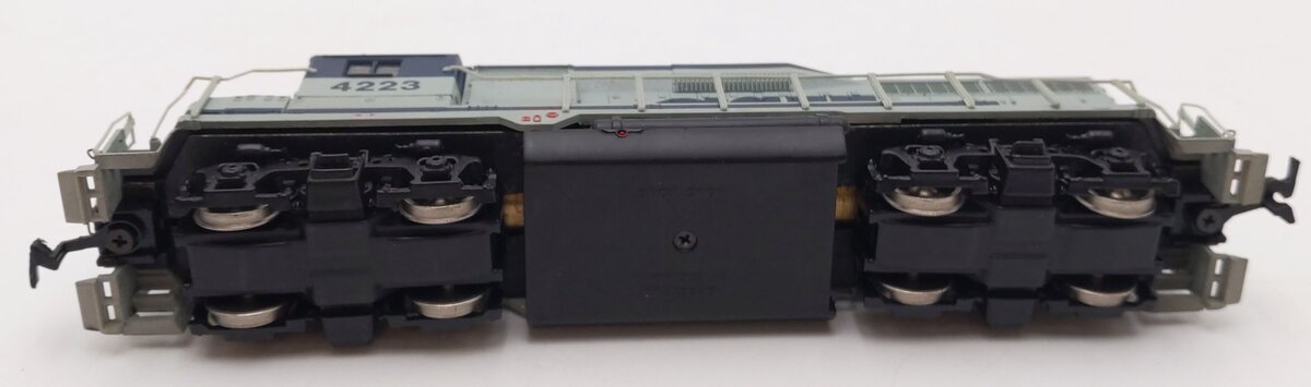 Bachmann 41-0827-L6 HO CSX GP-30 Diesel Locomotive #4223 VG/Box