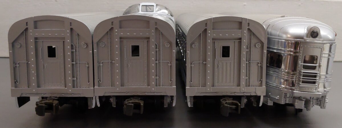 MTH 20-6016 O Gauge Santa Fe 60' Aluminum Passenger Cars (Set of 4) EX/Box