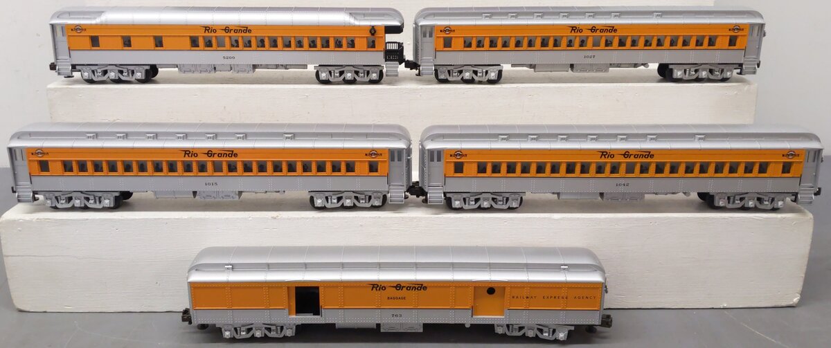 MTH 20-4003 D&RGW 5-car 70' Madison Passenger Car EX/Box