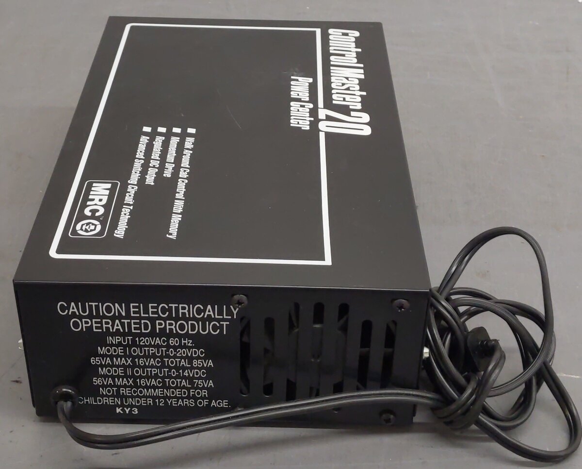 MRC 20 N & HO Trains Control Master 20 Power Center EX/Box