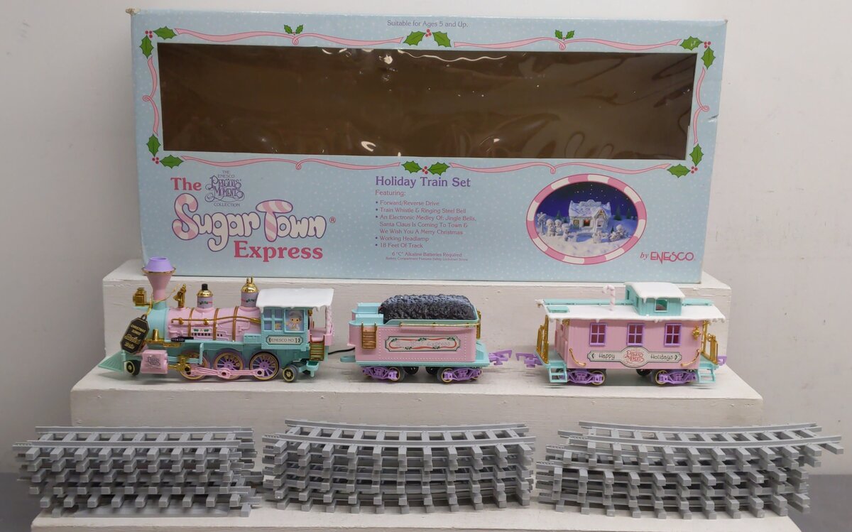 Enesco 152595 Sugar Town Holiday Express G Gauge Steam Train Set EX/Box