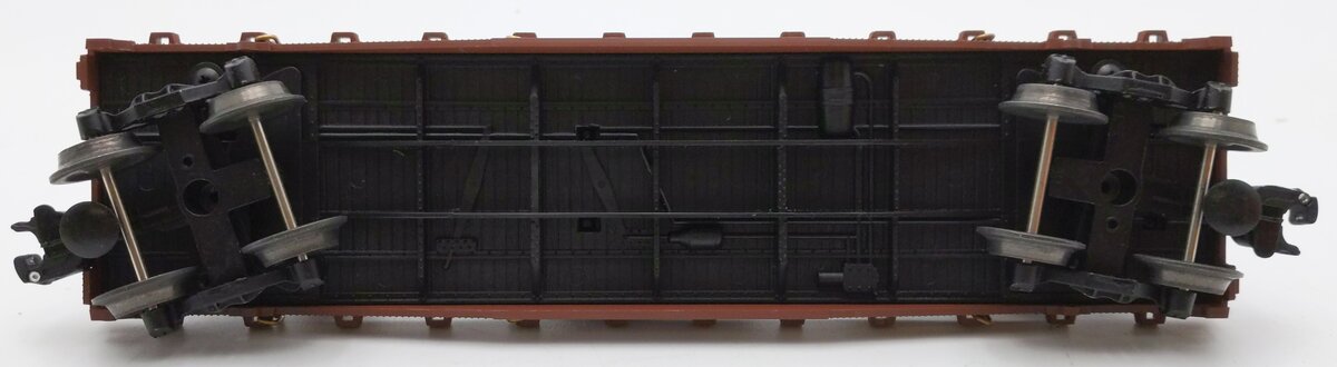 Lionel 6-17518 O Gauge Pennsylvania Flatcar with 2 Corgi Mack AEC Trucks #9823 EX/Box