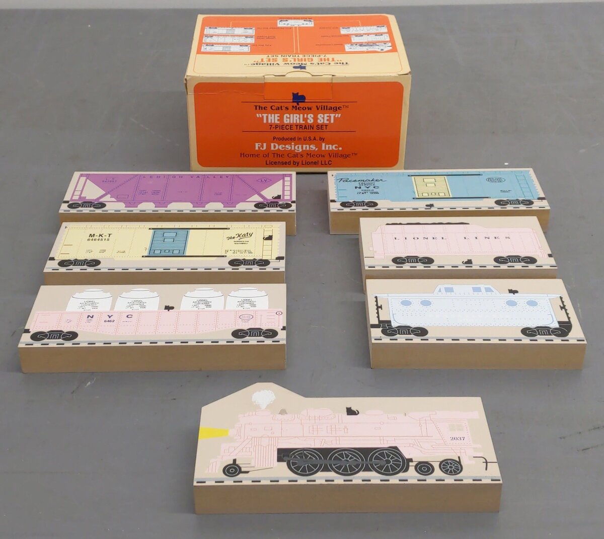 Lionel Cat's Meow Village The Girl's 6 Piece Wooden Block Set LN/Box