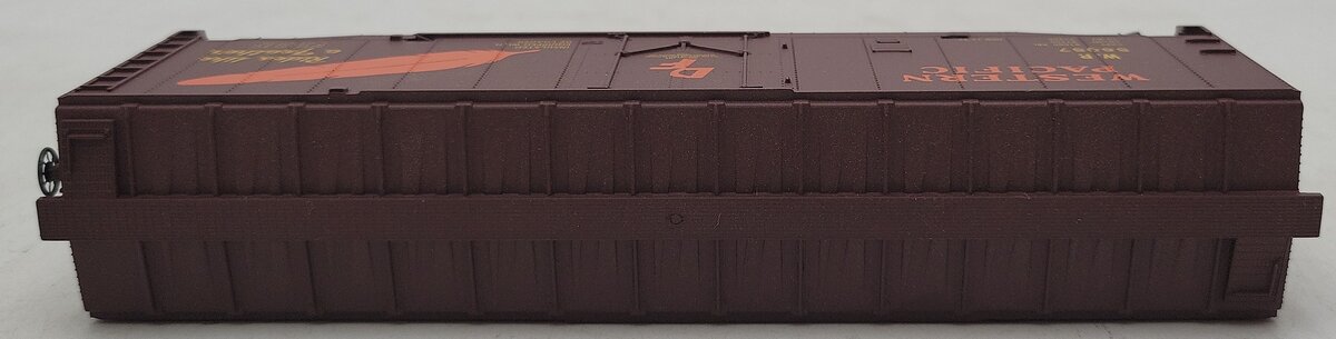 Walthers 931-675 HO Scale Western Pacific 50' Plug Door Boxcar #56057 NIB