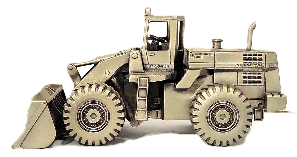 Artisans Guild 1:64 Scale Pewter International-Hough 560B PAY Loader LN