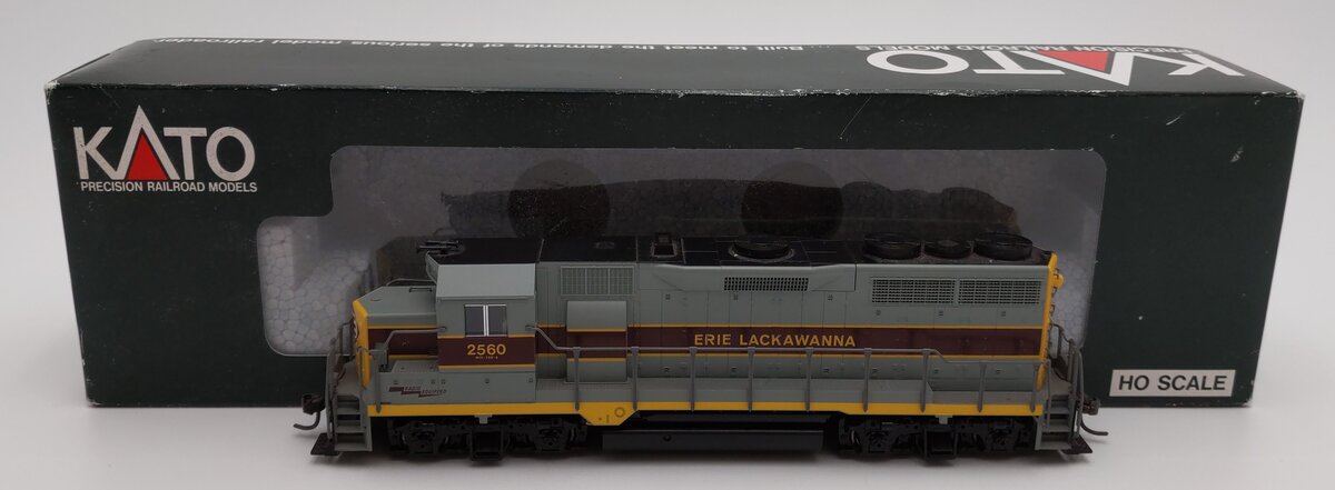 Kato 37-04C HO Scale Erie Lackawanna GP-35 Diesel Locomotive #2560 LN/Box