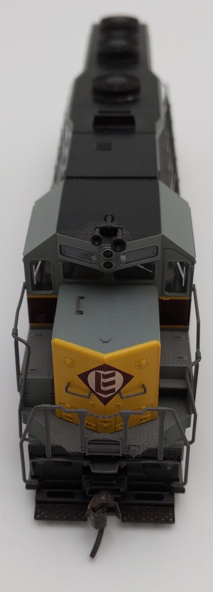 Kato 37-04C HO Scale Erie Lackawanna GP-35 Diesel Locomotive #2560 LN/Box