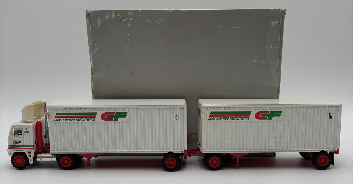 Tonkin 1:53 CF Consolidated Freightways Semi Tractor w/Double Tandem Trailers EX/Box