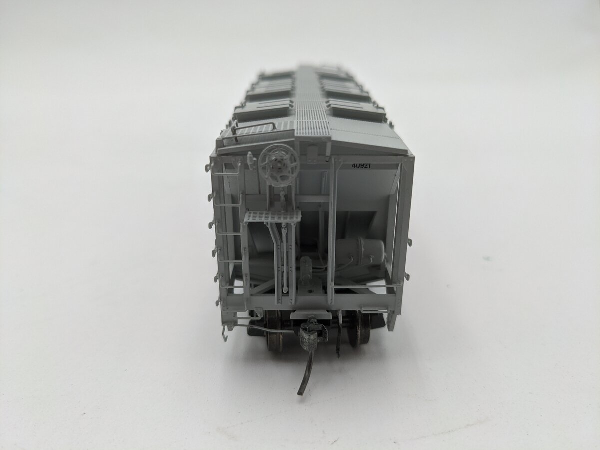 InterMountain 48637-06 HO Scale Halliburton 2-Bay Covered Hopper #40921 EX/Box