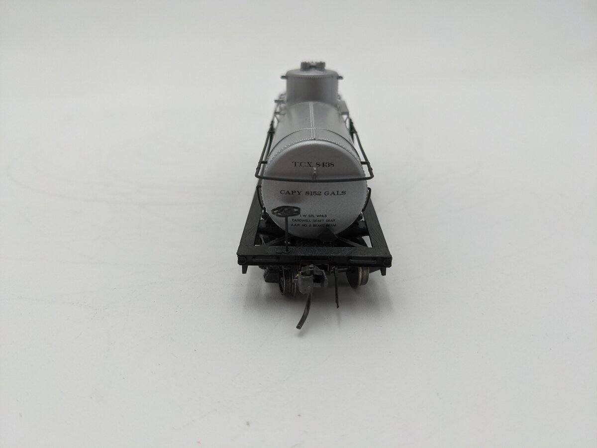 InterMountain 46328-08 HO Scale Texaco ACF Type 27 Riveted Tank Car #8438 EX/Box