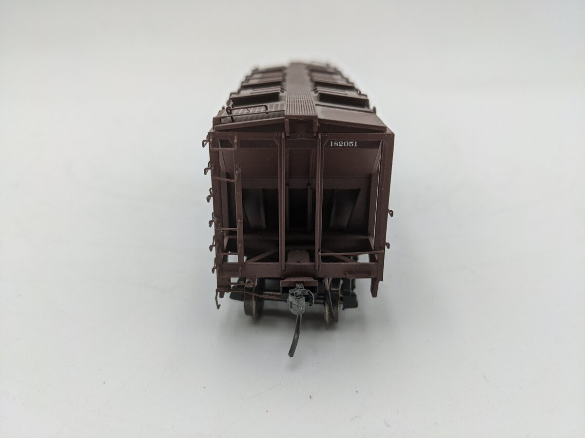 InterMountain 48661-06 HO Scale Atchison Topeka Santa Fe 2-Bay Hopper #182051 EX/Box
