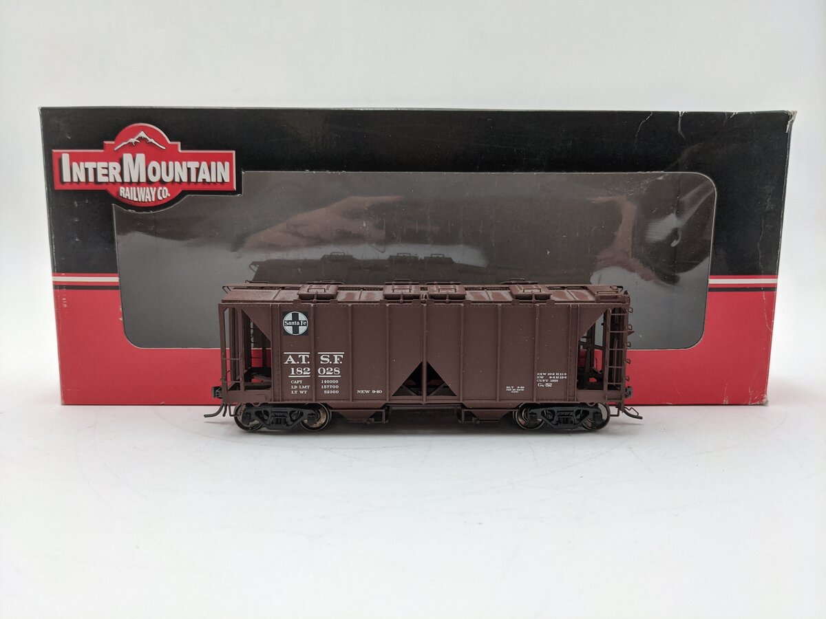 InterMountain 48661-03 HO Scale Atchison Topeka Santa Fe 2-Bay Hopper #182028 EX/Box