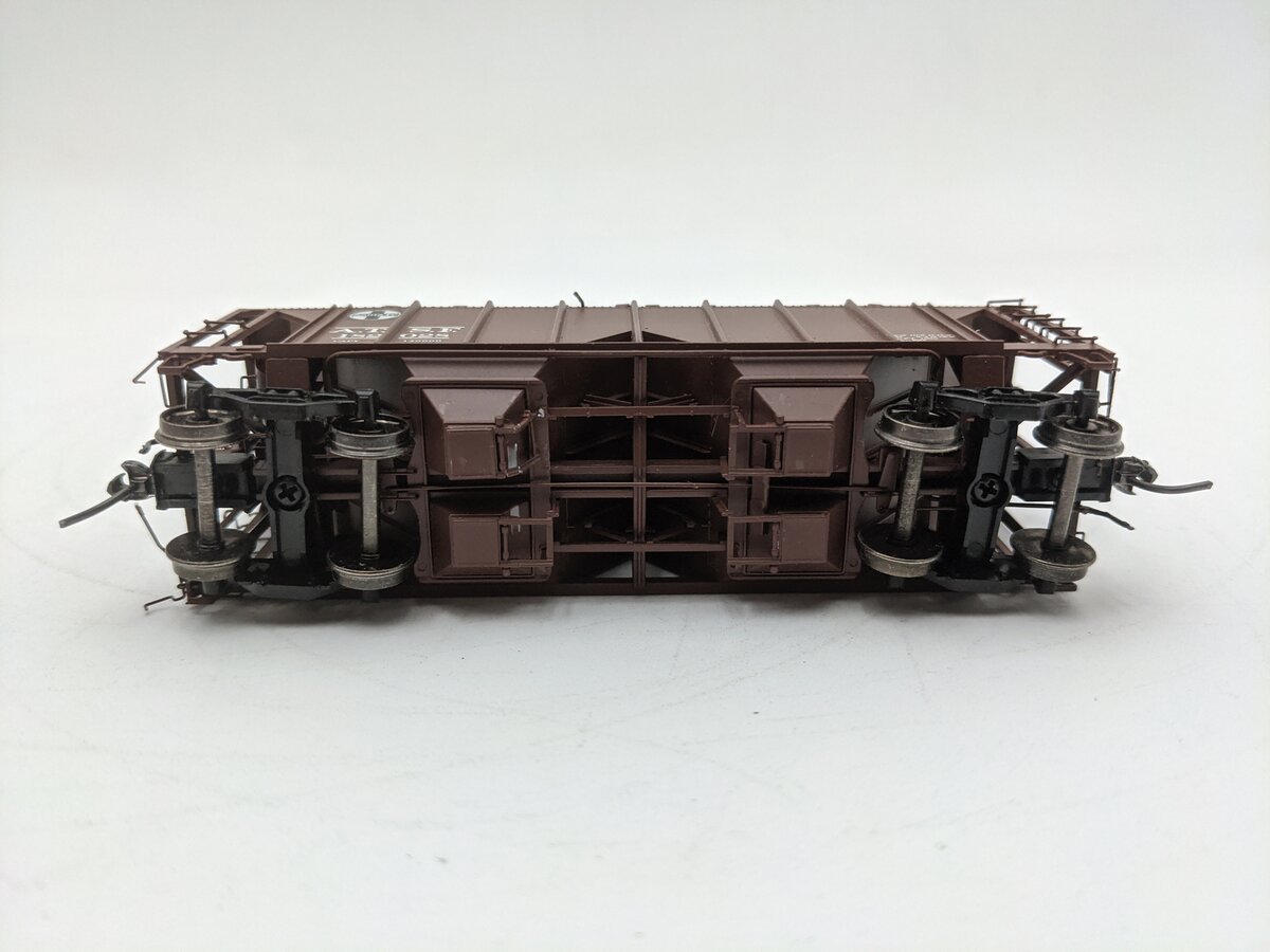 InterMountain 48661-03 HO Scale Atchison Topeka Santa Fe 2-Bay Hopper #182028 EX/Box