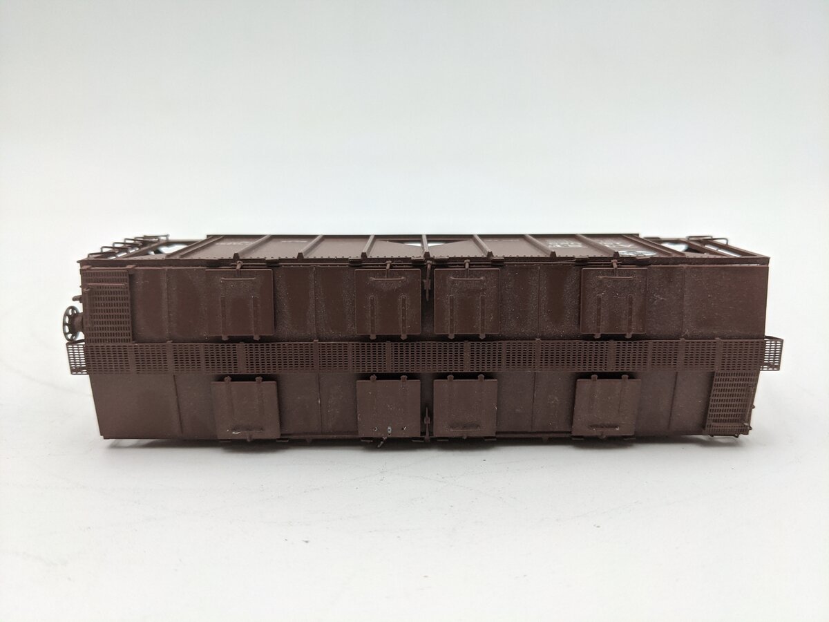 InterMountain 48661-03 HO Scale Atchison Topeka Santa Fe 2-Bay Hopper #182028 EX/Box