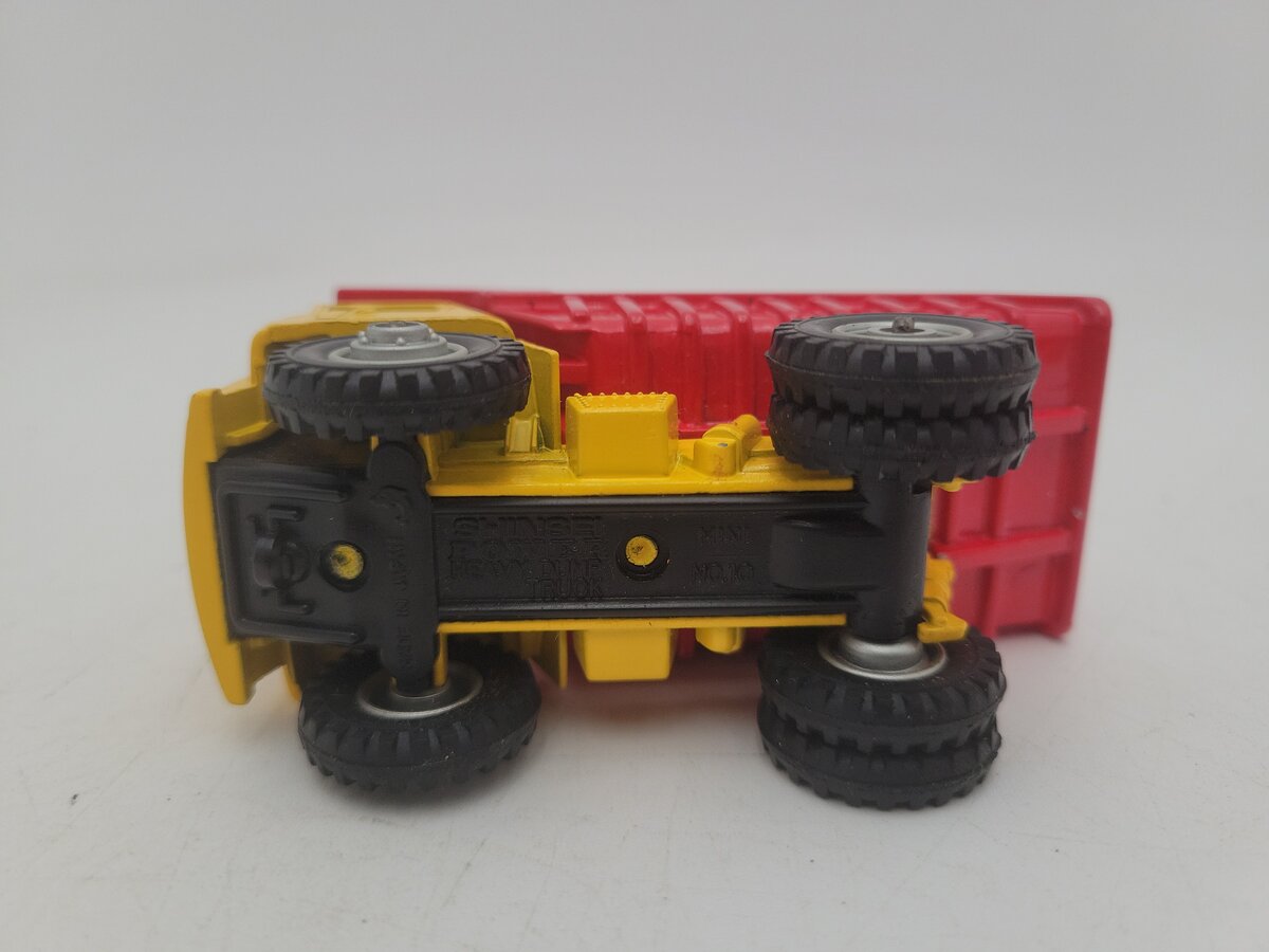 Shinsei 10 1:83 Scale Tomica Dandy Yellow & Red Heavy Dump Truck Die Cast Model VG/Box