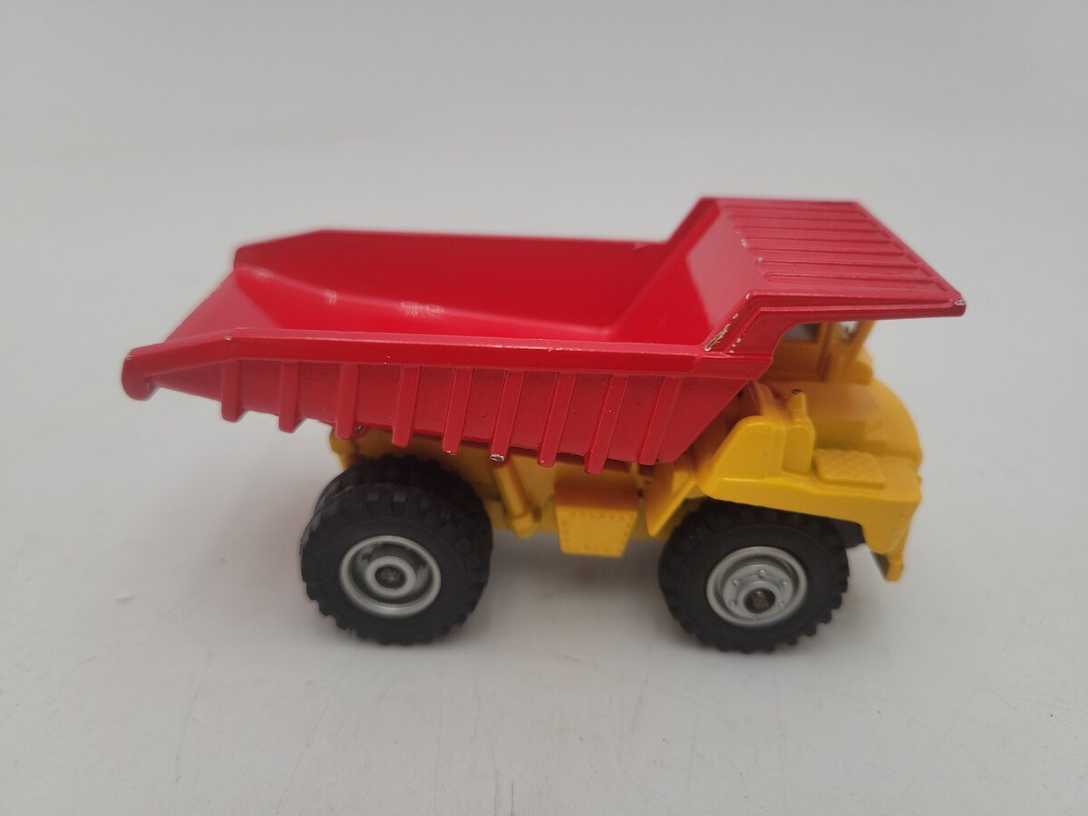 Shinsei 10 1:83 Scale Tomica Dandy Yellow & Red Heavy Dump Truck Die Cast Model VG/Box