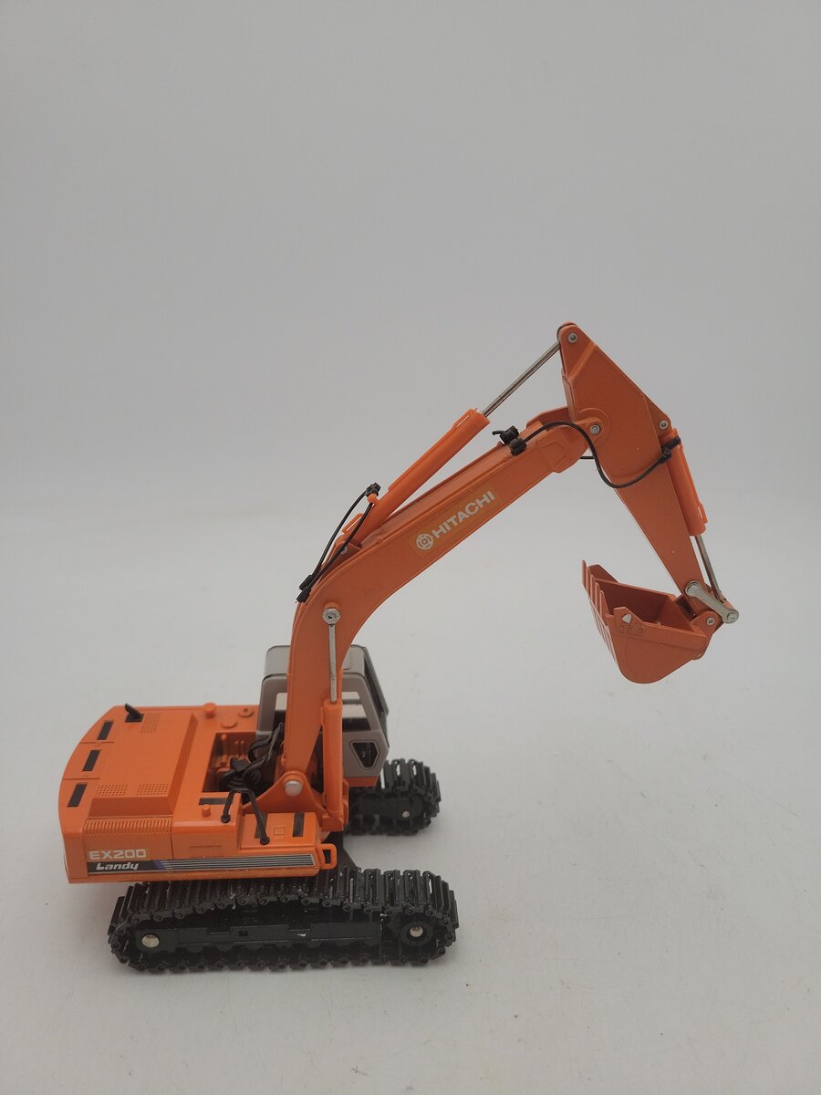 Hitachi 618 1:40 Scale Orange Hitachi EX200 Landy Excellent Excavator Die Cast EX/Box