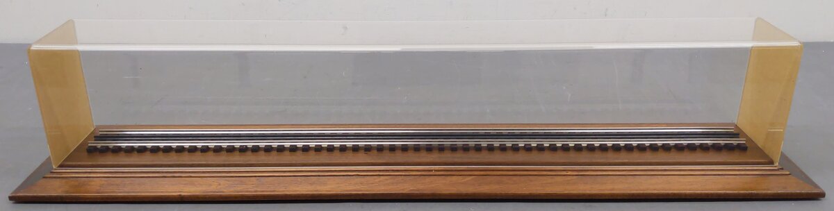 Lionel 6-28069 4-8-4 Century Club II NYC Niagara Steam Locomotive Display Case LN/Box