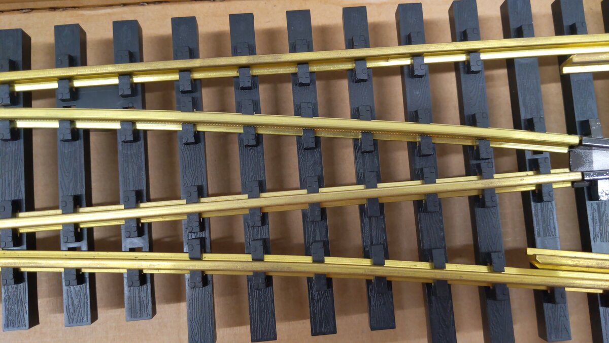 Aristo-Craft 30330 G Gauge #6 Brass Right Hand Manual Switch Turnout EX/Box