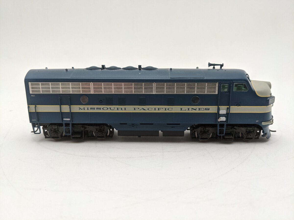InterMountain 49012WD-04 HO Scale Missouri Pacific EMD F7A Locomotive #622 EX/Box