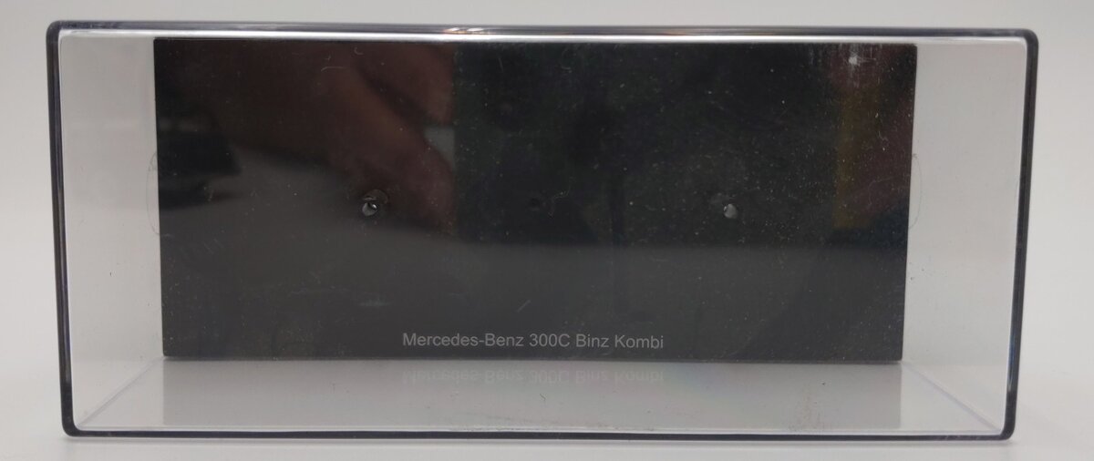 BOS Models 1:43 Scale Mercedes-Benz 300C EX