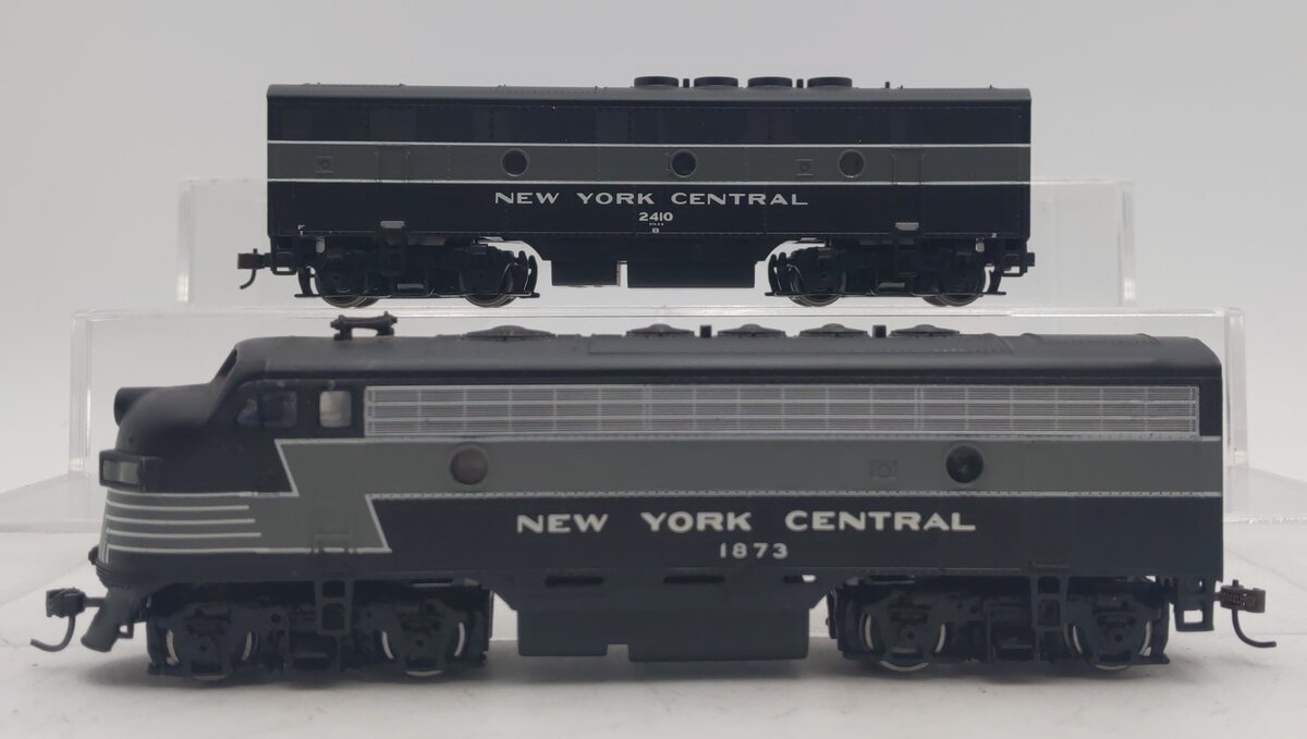 Bachmann & Life-Like HO Scale NYC Powered Diesel Locomotive #1873/#2410 [2] EX