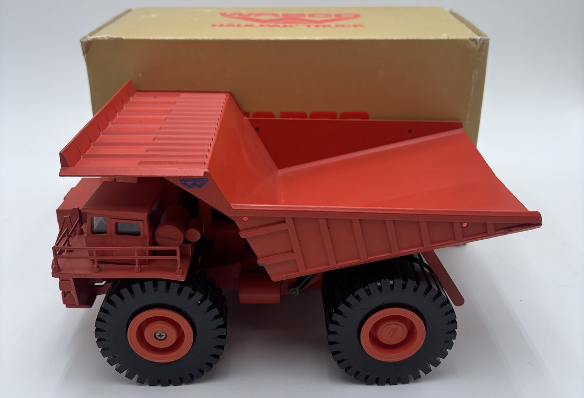 Conrad 272 1:50 Scale Wabco HaulPak Dump Truck EX/Box