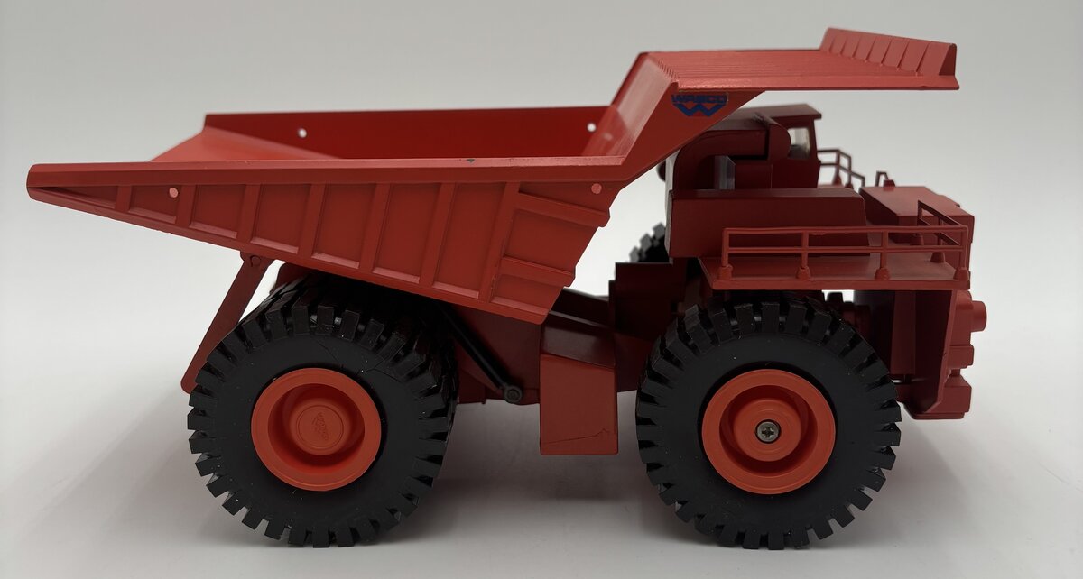 Conrad 272 1:50 Scale Wabco HaulPak Dump Truck EX/Box