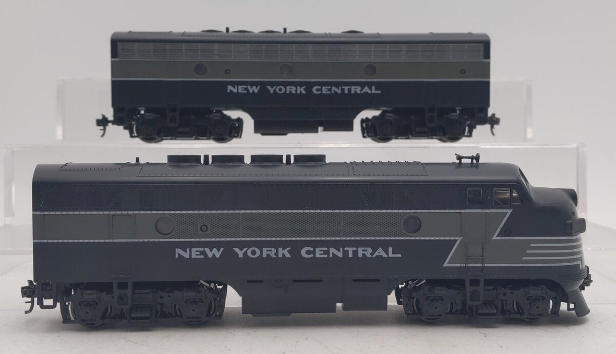 Stewart Hobbies HO NYC AB Diesel Locomotive Set EX