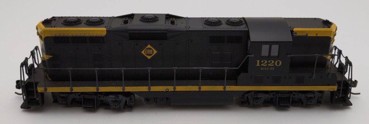 Atlas 8233 HO Scale Erie GP-7 Diesel Locomotive #1220 LN/Box