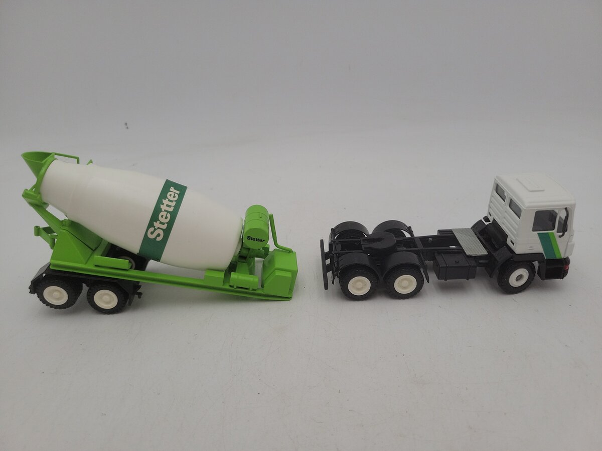 Conrad 3050 1:50 Scale White/Green Mercedes-Benz Truck W/Stetter Concrete Mixer EX/Box