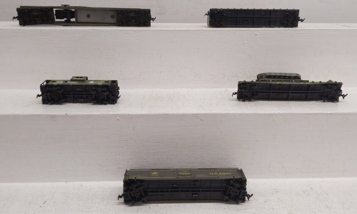 AHM HO Scale U.S. Army Assorted Freight Cars [5] EX