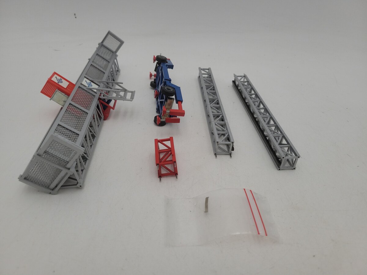 NZG 464 1:50 Scale MSHF Mast Climbing Work Platform Die Cast Set EX/Box