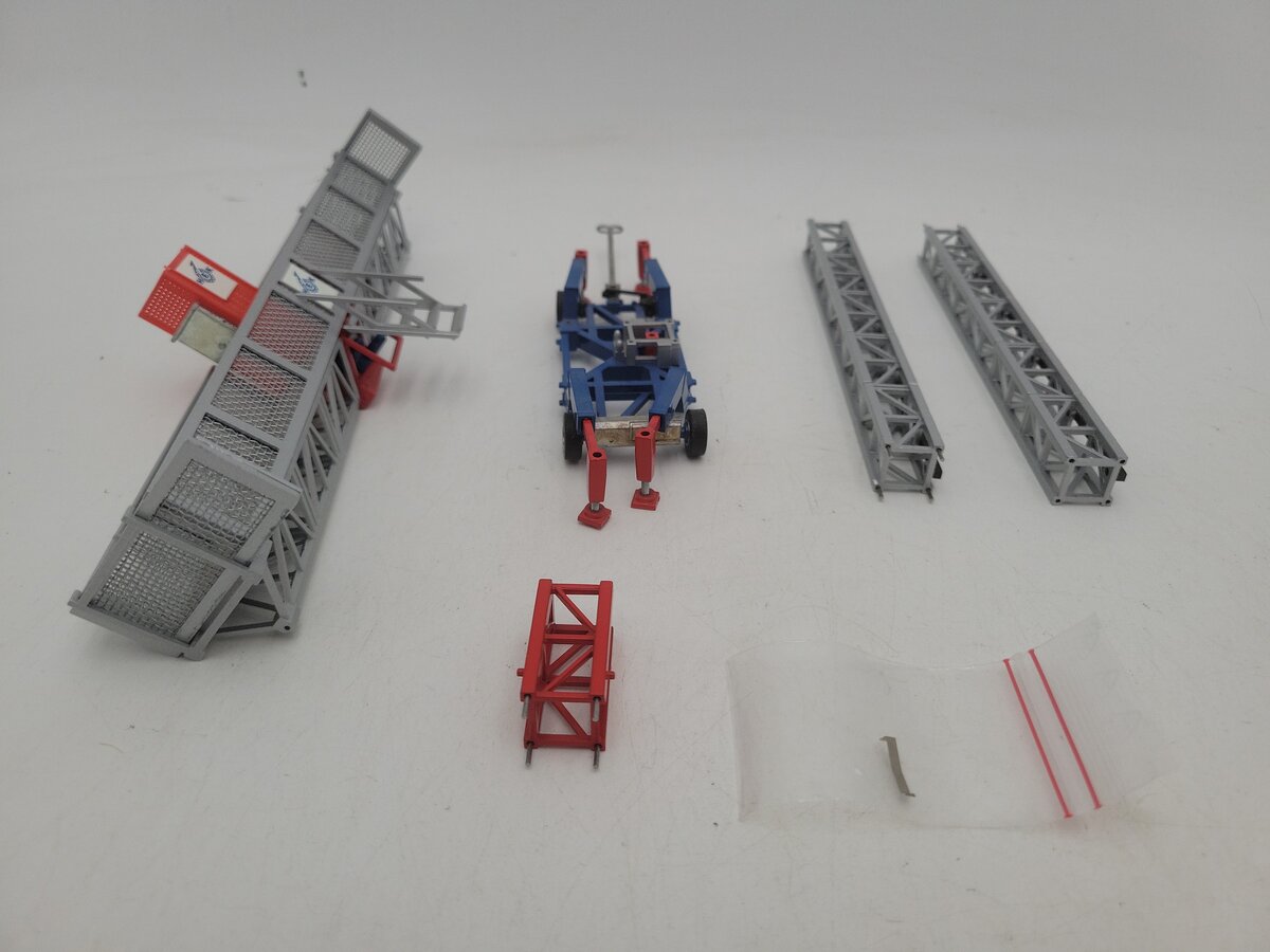 NZG 464 1:50 Scale MSHF Mast Climbing Work Platform Die Cast Set EX/Box