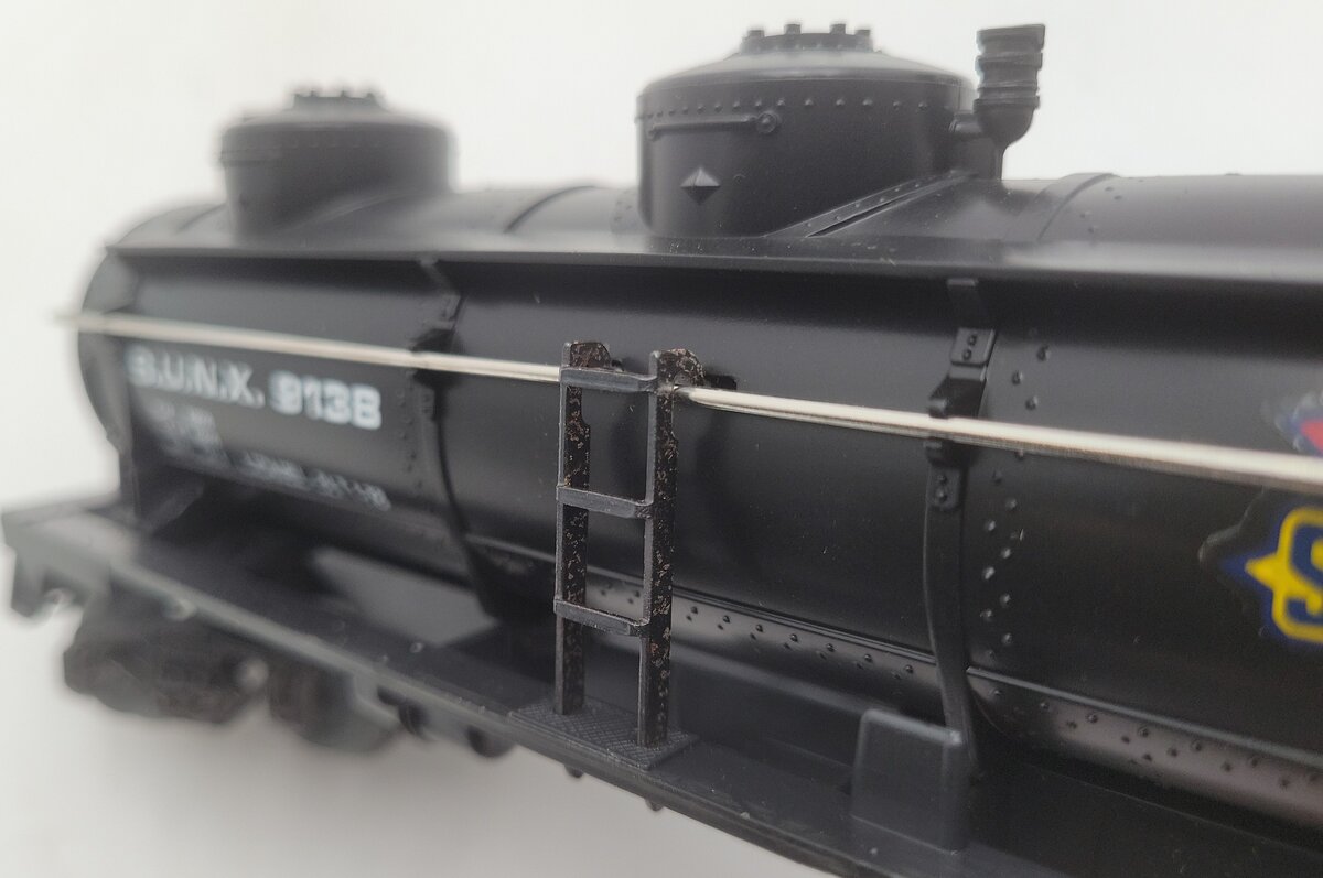 Lionel 6-9138 O Gauge Sunoco Triple Dome Black Tank Car VG