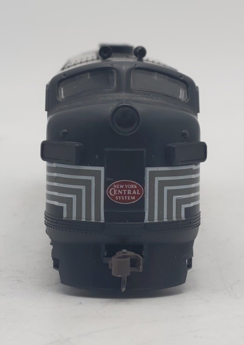 Stewart 8120 HO New York Central F3A Diesel Locomotive #1617 EX