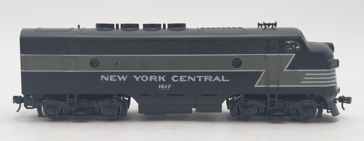 Stewart 8120 HO New York Central F3A Diesel Locomotive #1617 EX