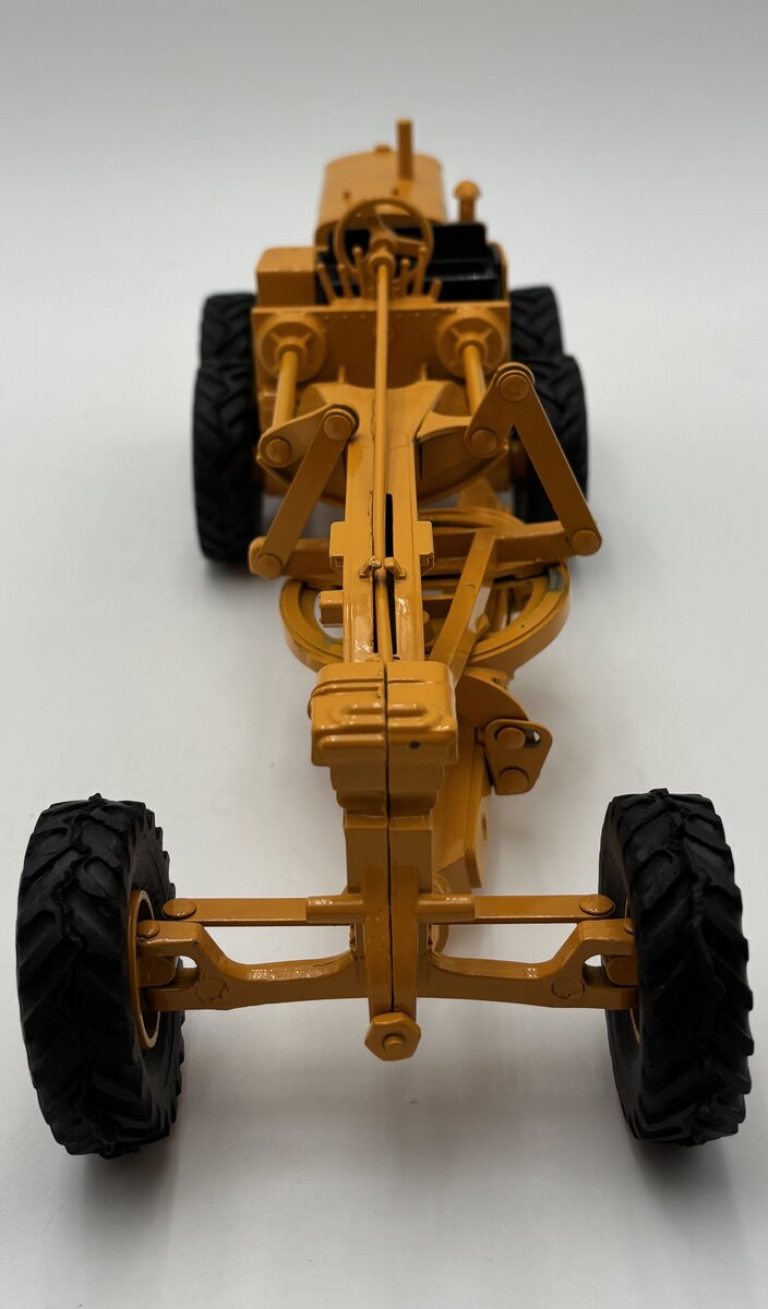 Ertl 1:24 Caterpillar No. 12 Motor Grader EX/Box
