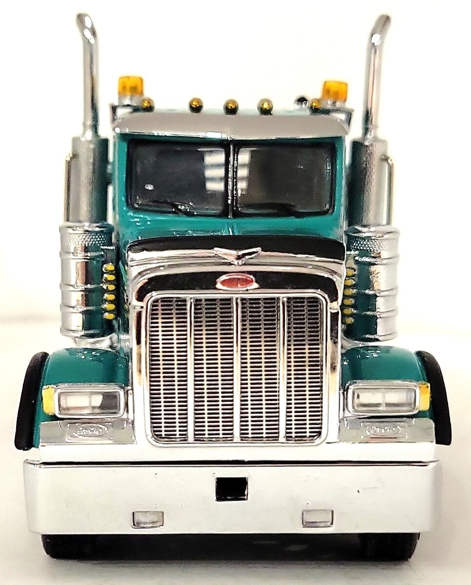 TWH Collectibles TWH010 1:50 Scale Peterbilt Model 379 Tractor LN/Box