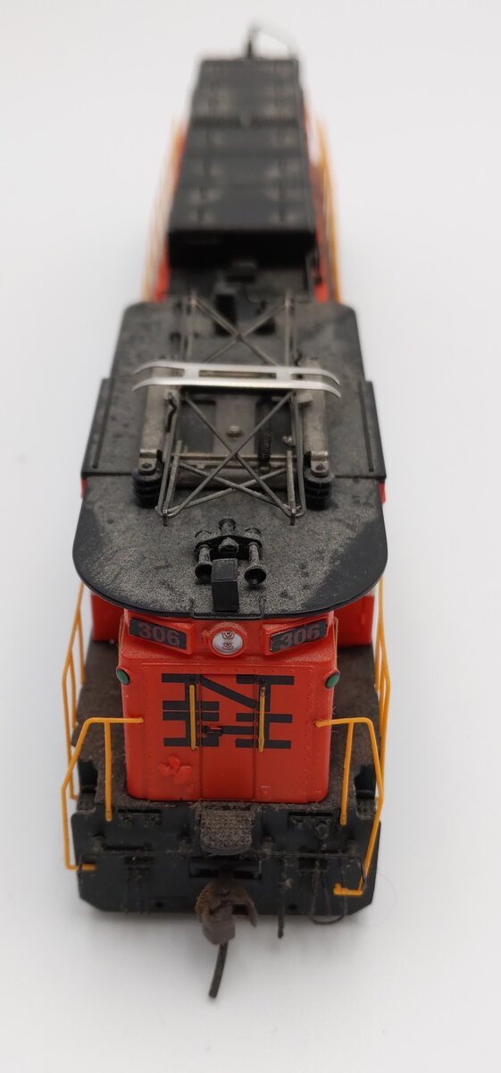 Bachmann 82404 HO New Haven GE E33 Electric Loco w/ Flywheel Drive (DC) #306 EX/Box