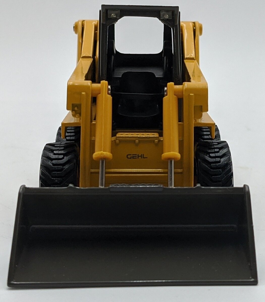 Die Cast Promotions 907740 1:25 Gehl 5635 DXT Skid Loader NIB
