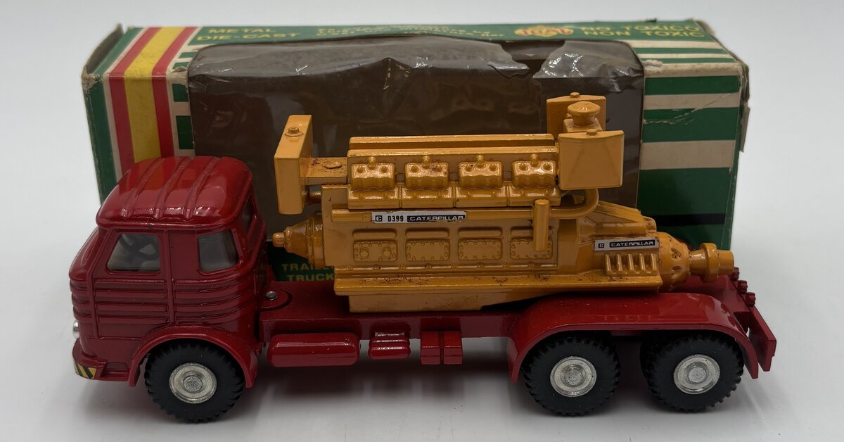 Joal 207 1:50 Trailer Truck With Marine Motor VG/Box