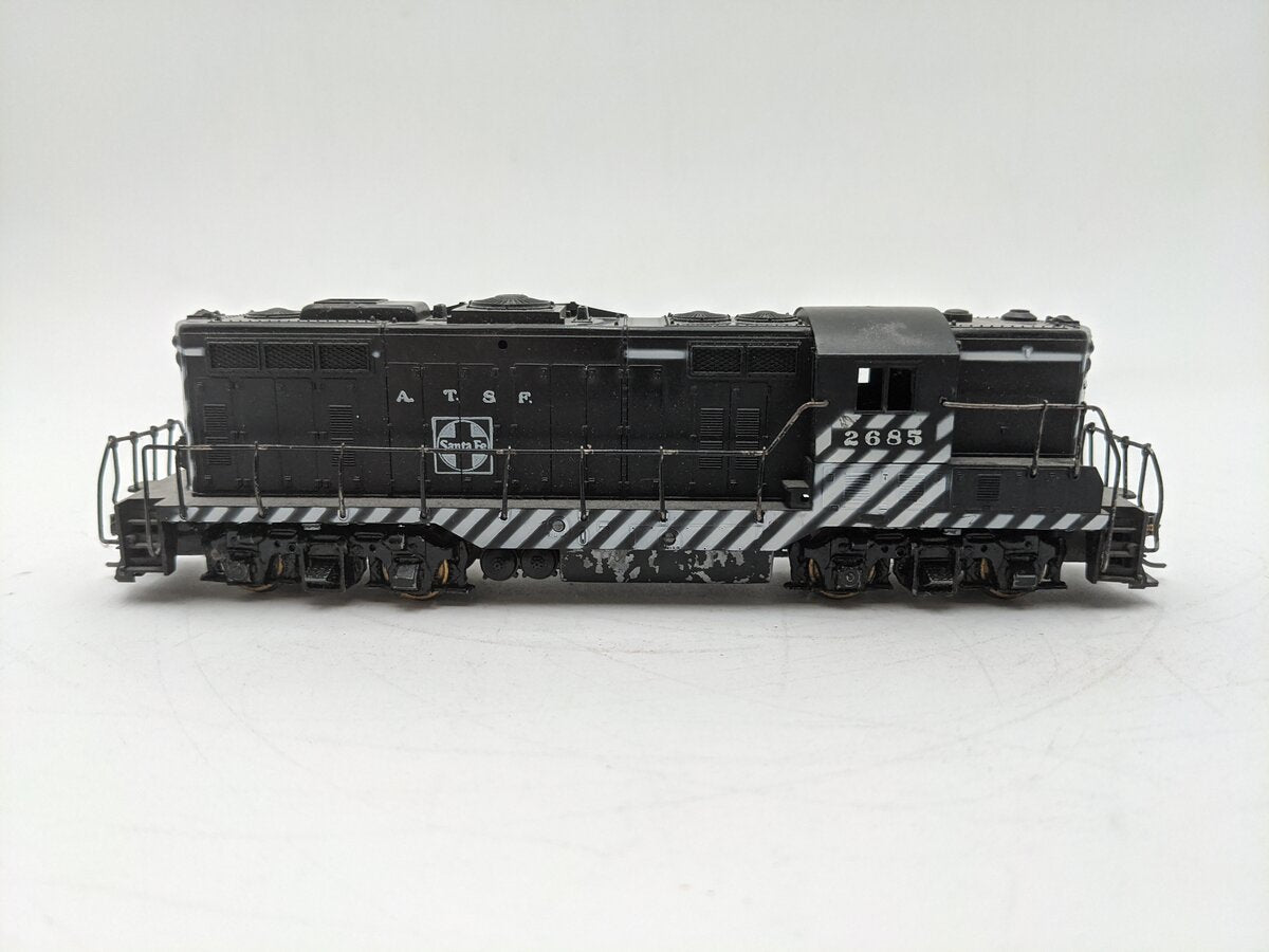 Athearn HO Scale Santa Fe Diesel Locomotive #2685 VG